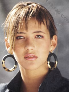 苏菲·玛索Sophie Marceau高清晰写真 9504)