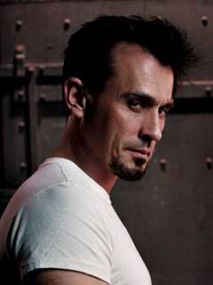 越狱中变态型男T-Bag扮演着Robert Knepper 15846)