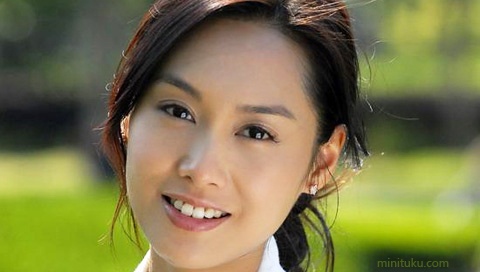 美女朱茵PSP壁纸 16896)