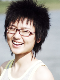 周笔畅240x320壁纸 18507)