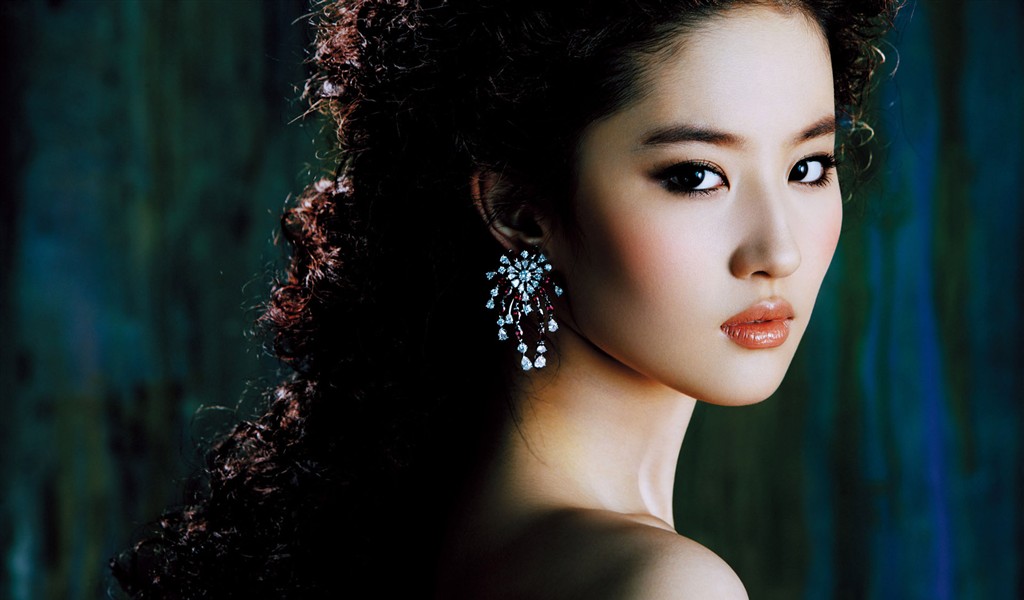 刘亦菲时尚1024x600上网本壁纸 22161)