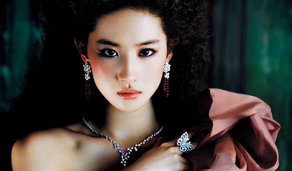 刘亦菲时尚1024x600上网本壁纸 22163)