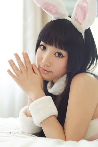 网游美女模特小訫化身性感兔女郎 23635)