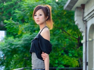 花一样的美少女果子户外写真全集 24186)
