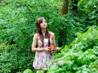 花一样的美少女果子户外写真全集 24192)