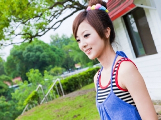 花一样的美少女果子户外写真全集 24189)
