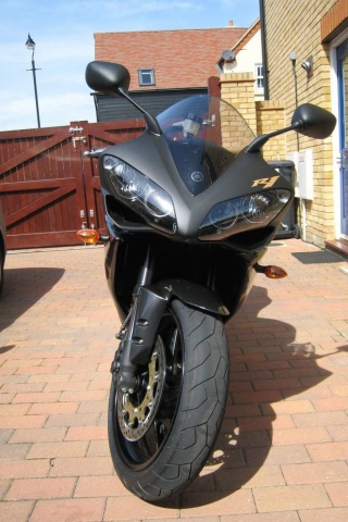 雅马哈yamaha R1跑车手机图片 26167)