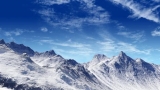 雪山近景